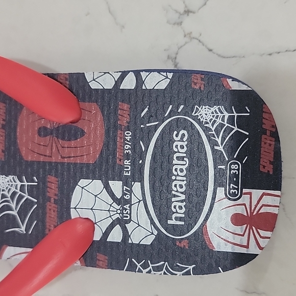 Havaianas spider men size 7 red - Picture 6 of 9